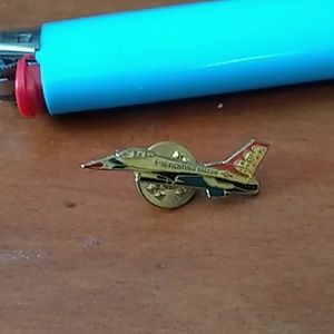Falcon fighter jets pin